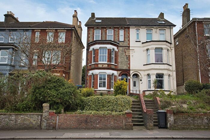 5 Bedroom Semi-Detached House To Rent In Folkestone Road, Dover, CT17