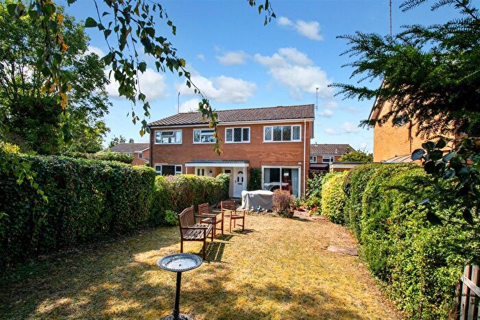 3 Bedroom Property For Sale In Cobb Hall Road, Newton Longville, MK17