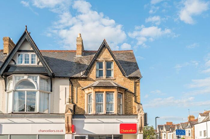 2 Bedroom Maisonette To Rent In Cowley Road, East Oxford, OX4