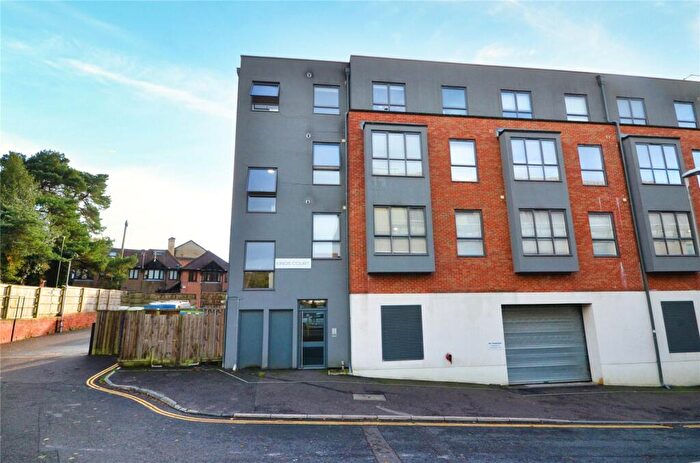2 Bedroom Apartment For Sale In Kings Court, Little King Street, East Grinstead, RH19