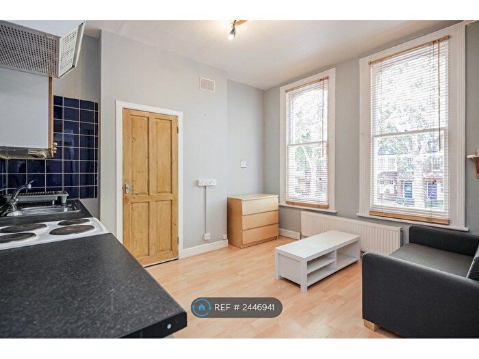 Studio To Rent In Mount Nod Road, London, SW16