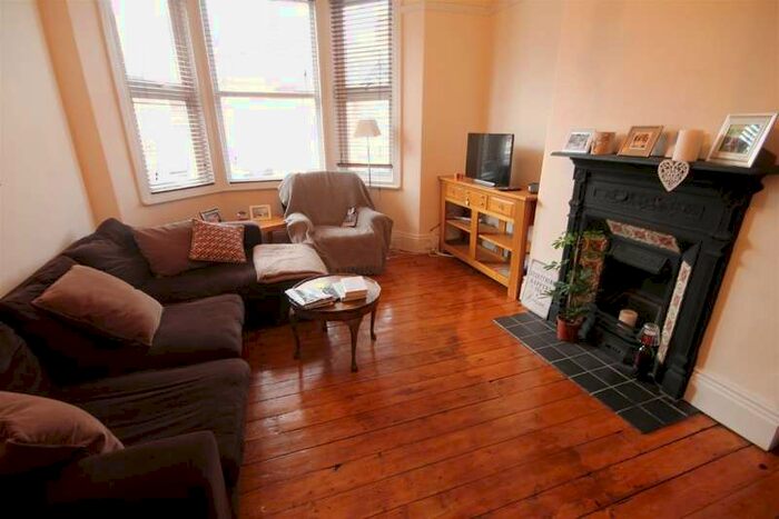 4 Bedroom Flat To Rent In (copy Of) Sandringham Road, , Gosforth, NE3