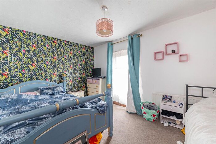 2 Bedroom End Terrace House For Sale In Victoria Road, Walton-Le-Dale, Preston, PR5