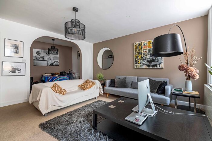 1 Bedroom Flat To Rent In Fulham High Street, Fulham, London, SW6