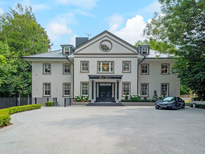 8 Bedroom Detached House To Rent In Rasehill Close, Rickmansworth, WD3