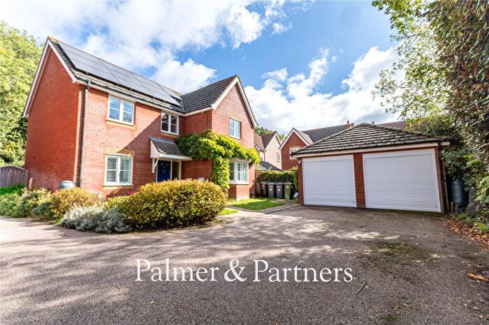 6 Bedroom Detached House For Sale In Keats Close, Saxmundham, Suffolk, IP17