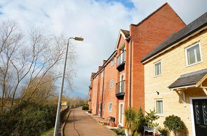 2 Bedroom Apartment To Rent In Wagstaff Way, Olney, MK46