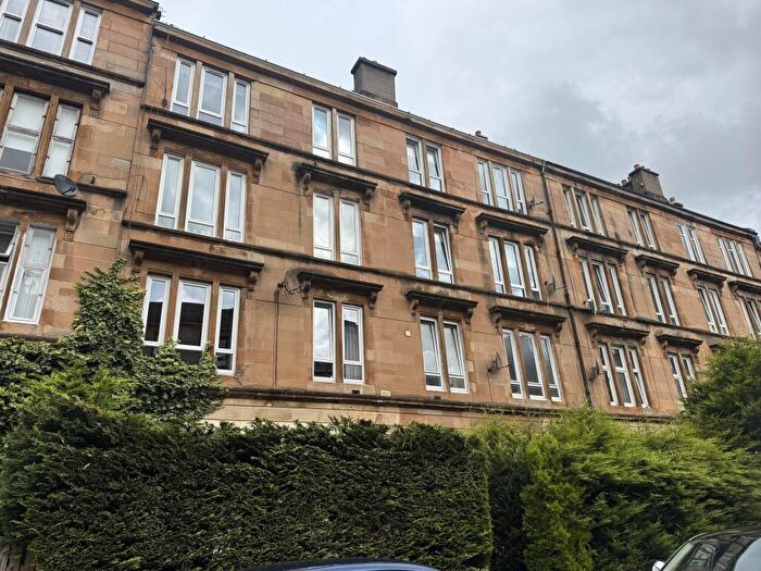 2 Bedroom Flat To Rent In / Roslea Drive, G31