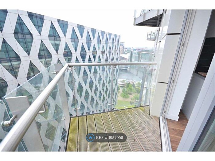 2 Bedroom Flat To Rent In No. Media City, Media City Uk, Salford, M50