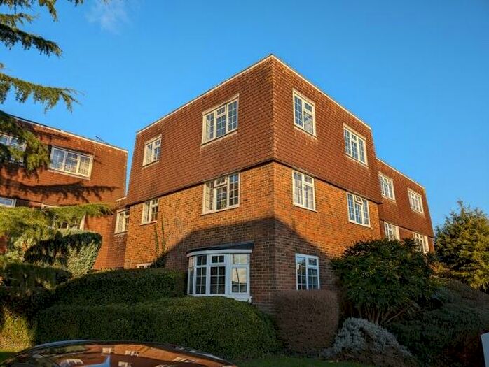 1 Bedroom Flat To Rent In Northdown Close, Horsham, RH12