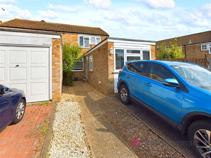 3 Bedroom Semi-Detached House For Sale In Peacocks, Harlow, Essex, CM19