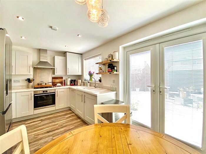 3 Bedroom Semi-detached House For Sale In Sowthistle Drive, Hardwicke, Gloucester, GL2