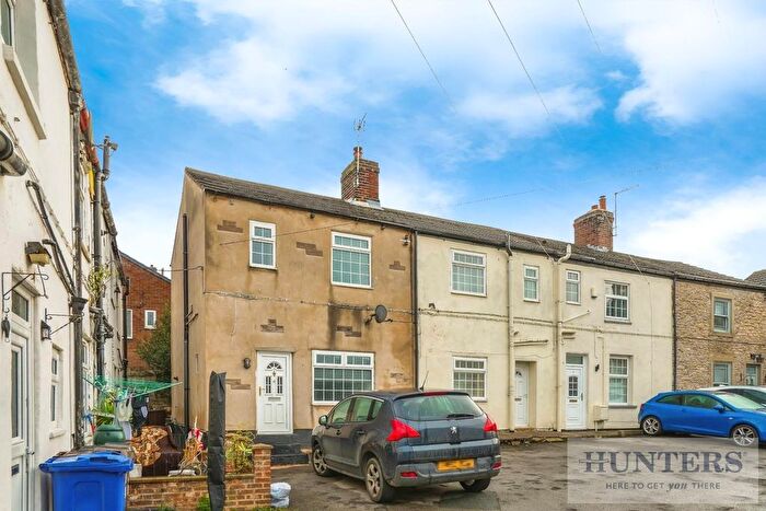 2 Bedroom Town House For Sale In Chapel Yard, Fairburn, Knottingley, WF11
