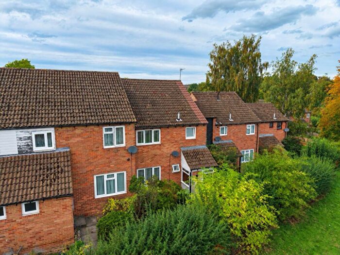 4 Bedroom Semi-Detached House For Sale In Wallace Close, Marlow, Buckinghamshire, SL7