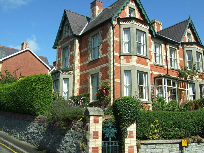 5 Bedroom Semi-Detached House To Rent In Ty-Coch, Church Street, Knighton, Powys, LD7