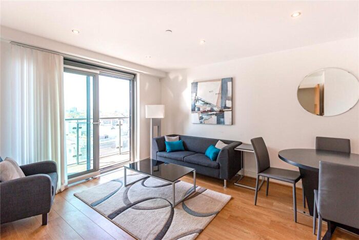 1 Bedroom Apartment For Sale In Aqua Vista Square, Bow Common, E3