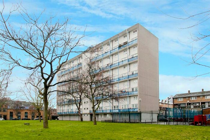 2 Bedroom Flat To Rent In Johnson House, Roberta Street, London, E2
