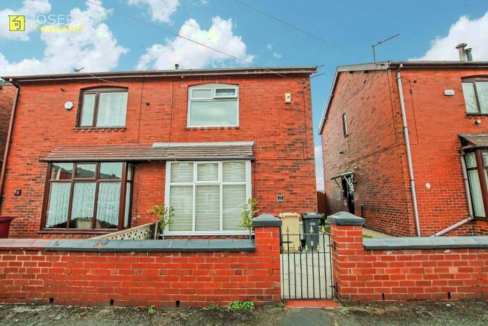 3 Bedroom Semi-Detached House To Rent In Waverley Road, Bolton, Greater Manchester, BL1