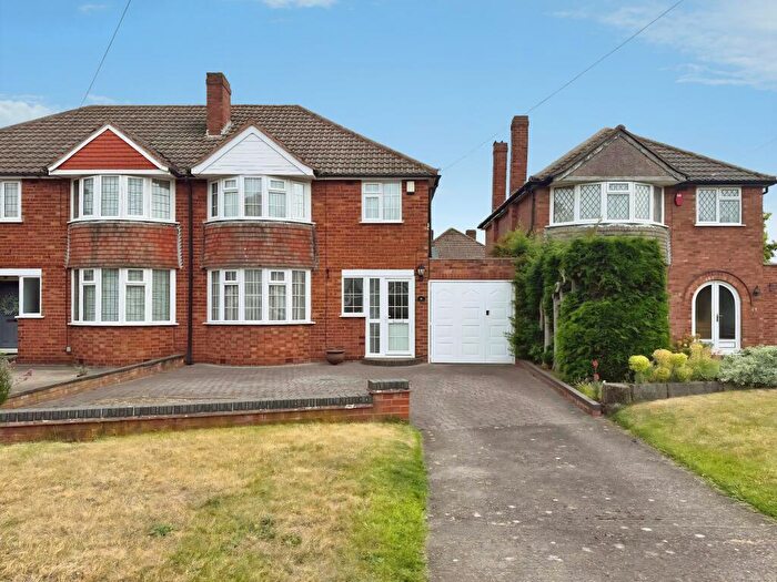 3 Bedroom End Of Terrace House For Sale In New Road, Water Orton, Birmingham, Warwickshire, B46