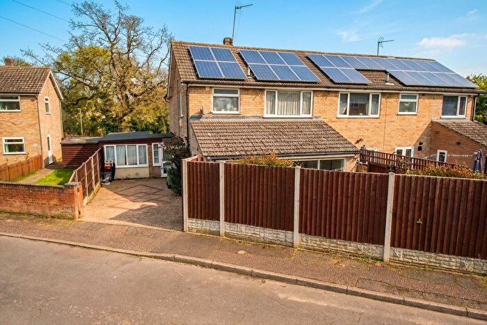 4 Bedroom Semi Detached House For Sale In Leewood Crescent, Norwich, NR5