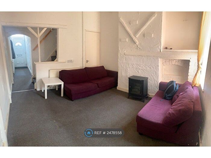 3 Bedroom Terraced House To Rent In Cope Street, Nottingham, NG7