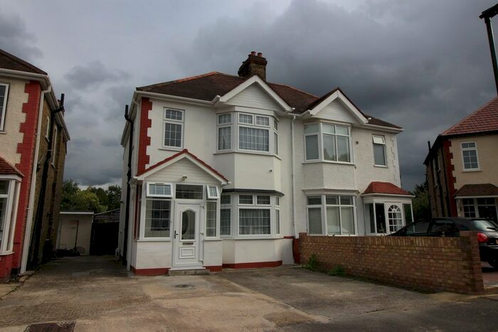 4 Bedroom Semi-Detached House To Rent In Linden Avenue, Hounslow, TW3