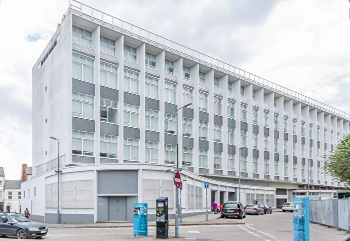 2 Bedroom Flat For Sale In Lee Street, Leicester, Leicestershire, LE1