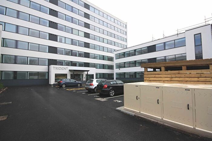 1 Bedroom Flat To Rent In Trident, - Ashton Lane, Sale, M33