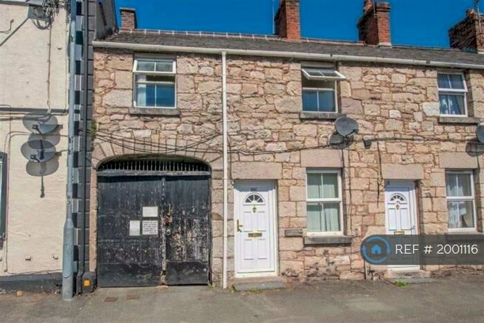 3 Bedroom Terraced House To Rent In Mwrog Street, Ruthin, LL15