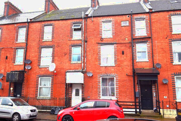 1 Bedroom Flat To Rent In Flat, Watkin Terrace, Northampton, NN1