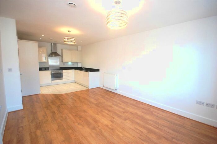 1 Bedroom Flat To Rent In Alberon Gardens, Temple Fortune, NW11