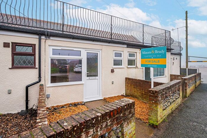 1 Bedroom Terraced House For Sale In Beach Road, Caister-On-Sea, NR30