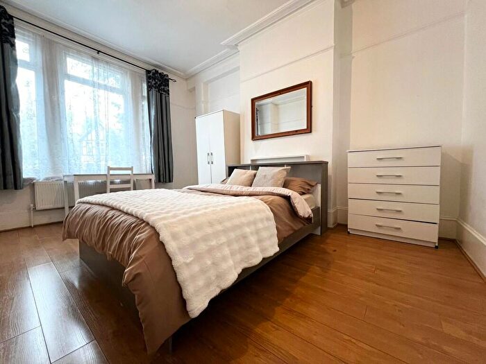 5 Bedroom Terraced House To Rent In Waldeck Road, Haringey, N15