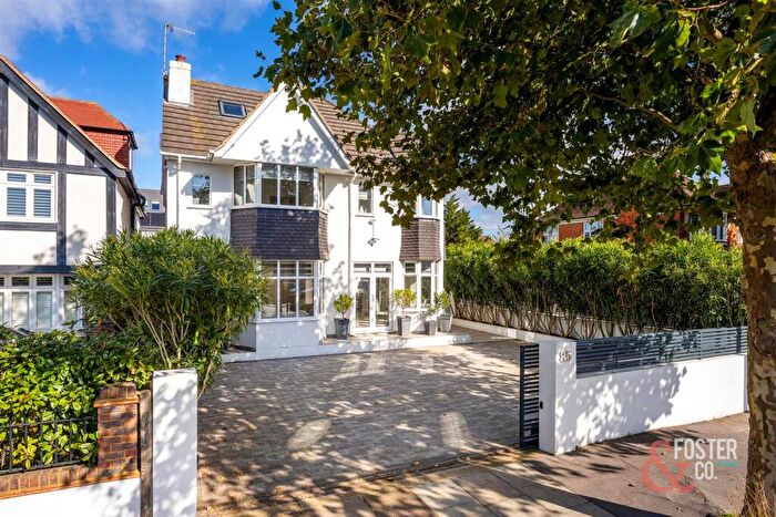 5 Bedroom Detached House For Sale In New Church Road, Hove, BN3