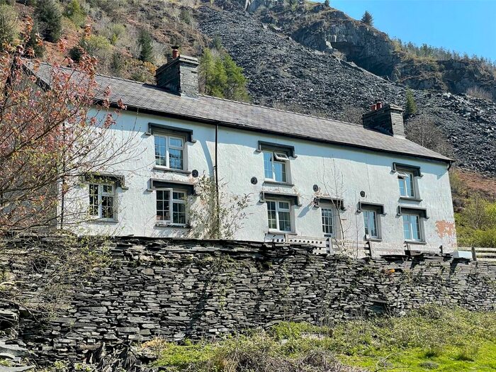 3 Bedroom Detached House For Sale In Aberllefenni, Machynlleth, Gwynedd, SY20