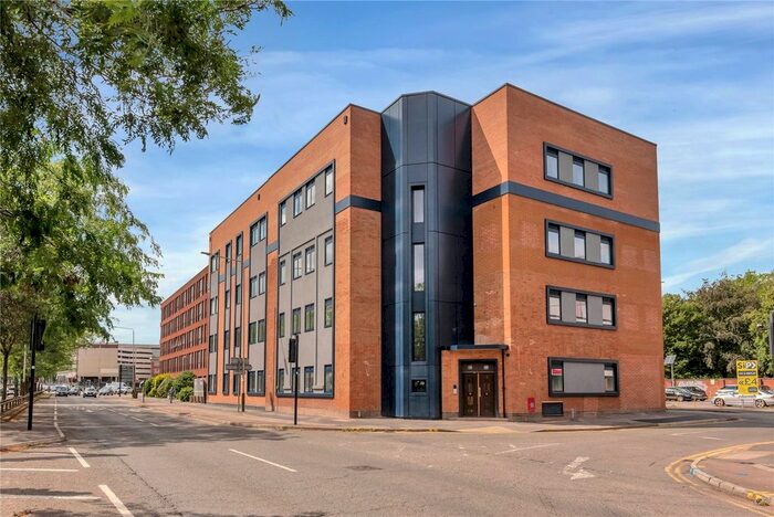 2 Bedroom Flat To Rent In Burleys Way, Leicester, LE1