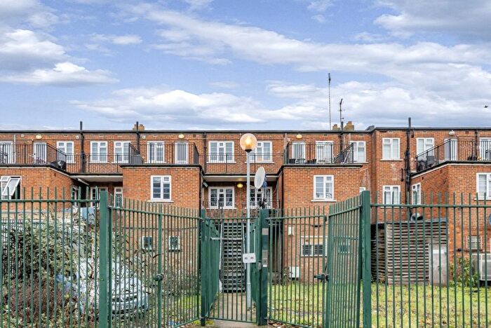 2 Bedroom Flat To Rent In Lady Margaret Road, Southall, UB1