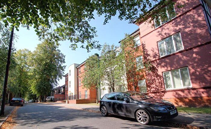 2 Bedroom Flat To Rent In Hamilton Road, Carrington, Nottingham, NG5