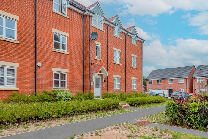 2 Bedroom Flat To Rent In Bowthorpe Court, Selly Oak, B29
