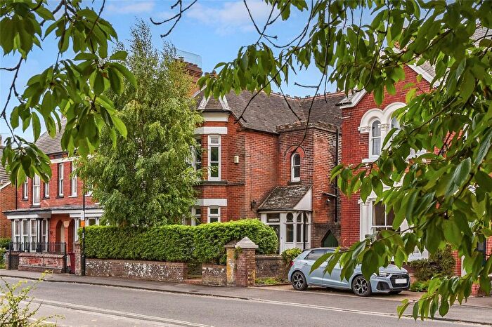 4 Bedroom Detached House For Sale In Cawley Road, Chichester, West Sussex, PO19
