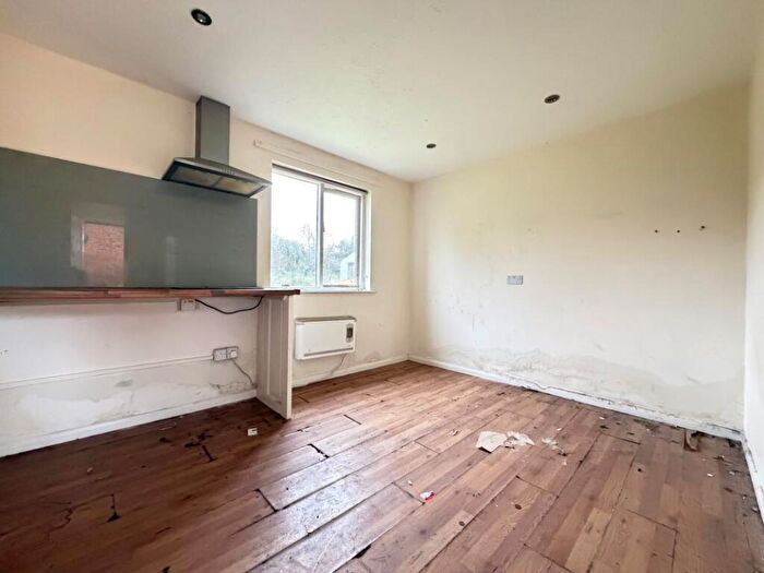 1 Bedroom Cottage For Sale In The Warren, Sturmer Road, New England, Essex, CO9