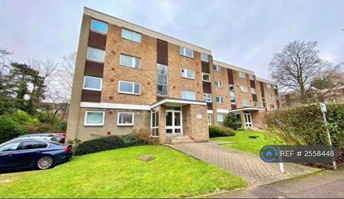 1 Bedroom Flat To Rent In Blackbush Close, Sutton, SM2