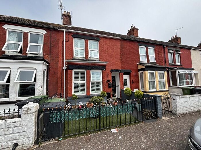 3 Bedroom Terraced House For Sale In Churchill Road, Great Yarmouth, NR30