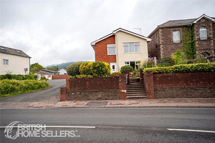 2 Bedroom Flat For Sale In Brecon Road, Abergavenny, Monmouthshire, NP7