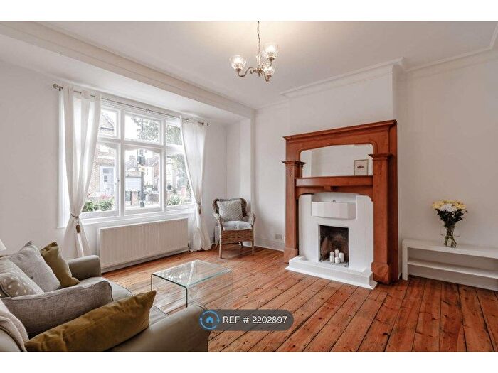 3 Bedroom Terraced House To Rent In Sirdar Road, London, N22