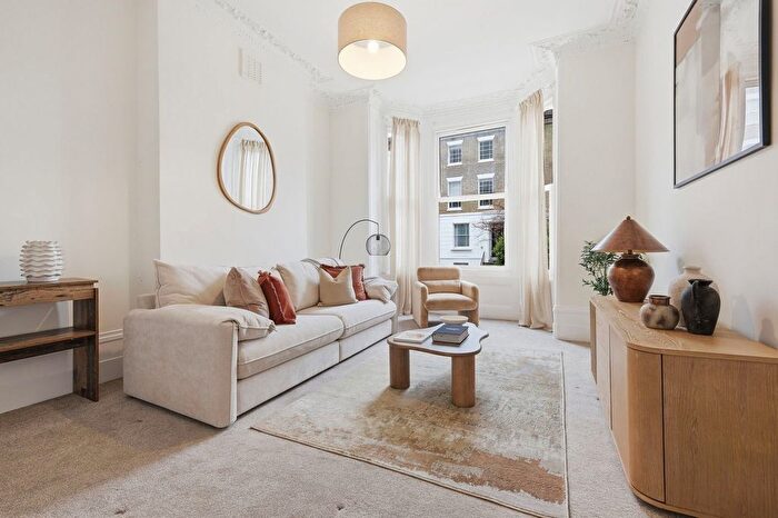 2 Bedroom Flat For Sale In Coldharbour Lane, Camberwell, SE5