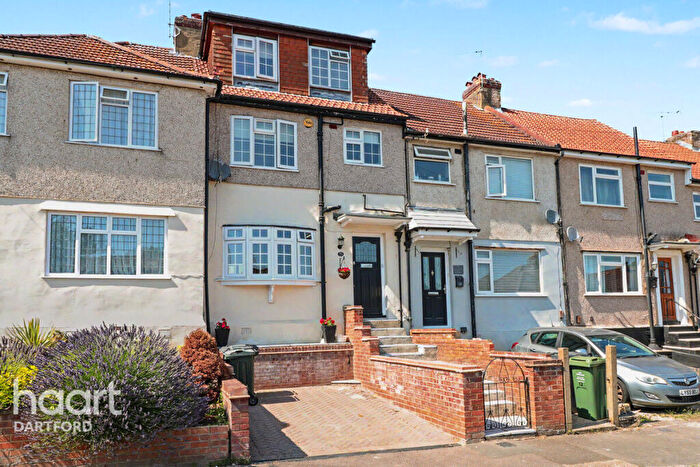4 Bedroom Terraced House To Rent In Oakfield Park Road, Dartford, DA1