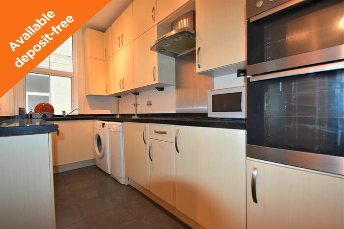 3 Bedroom Flat To Rent In Western Parade, Southsea, Hampshire, PO5