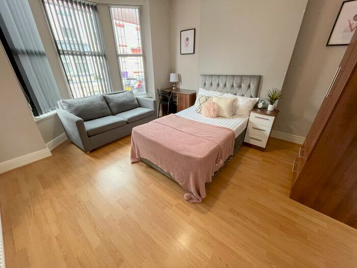 4 Bedroom Terraced House To Rent In Alderson Road, L15