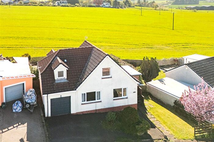 4 Bedroom Detached House For Sale In Castlelaw Crescent, Abernethy, Perth, PH2